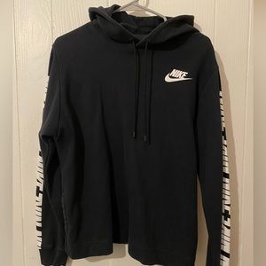 NIKE BLACK HOODIE SIZE LARGE